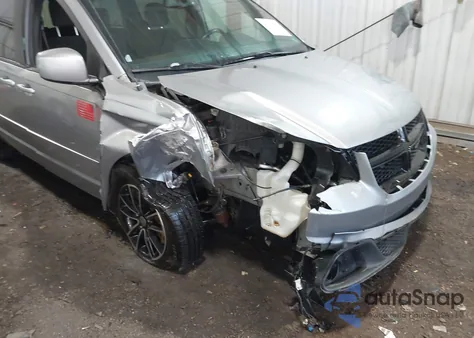 2015 Dodge Grand Caravan Sxt z USA, uszkodzony, nr VIN 2C4RDGCG7FR616578